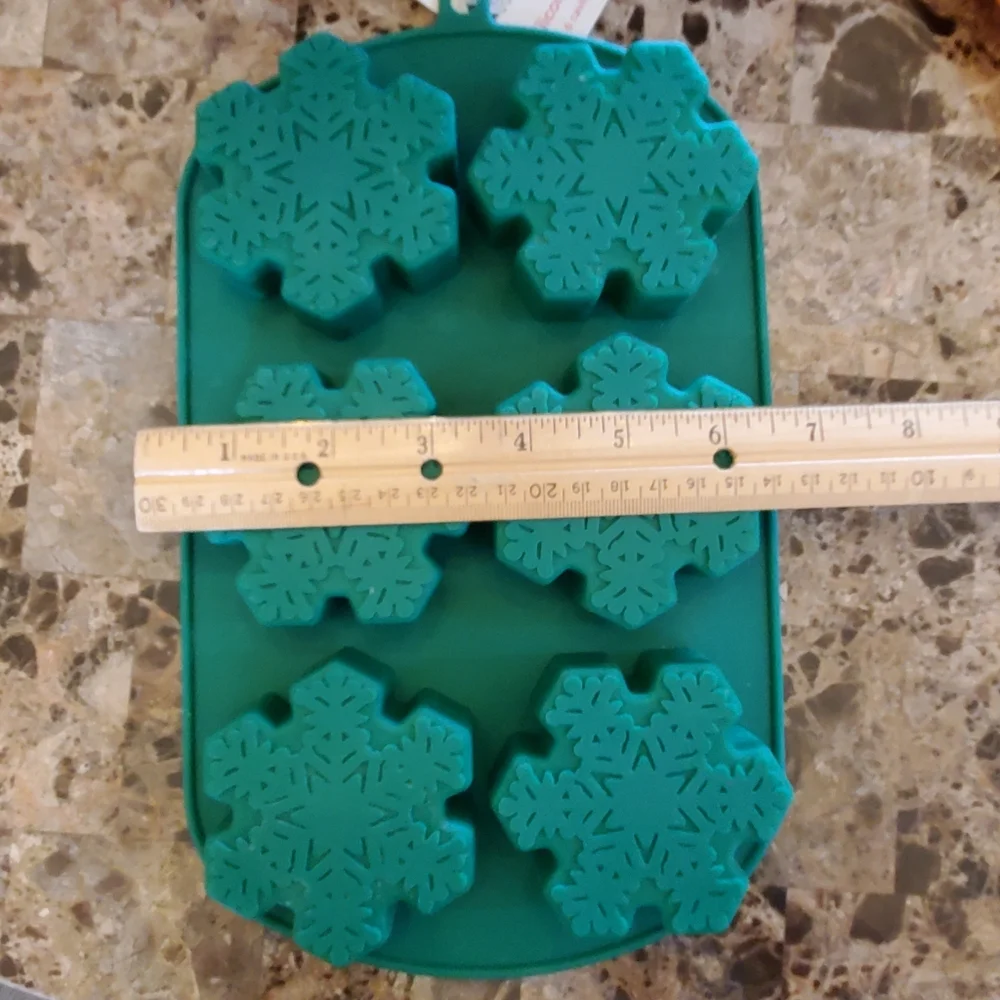 6 Large SNOWFLSKES 1 Mold NEW Silicon Baking or Resin Mold Handmade Holiday